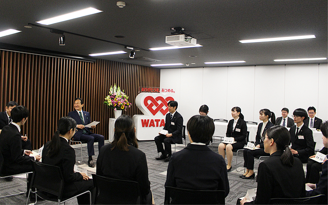 新入社員へのサポート風景